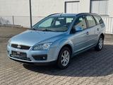 Ford Focus 1,6 Ghia Kombi & HU/AU NEU + SERVICE NEU ! - Ford Focus aus 2006: Kombi