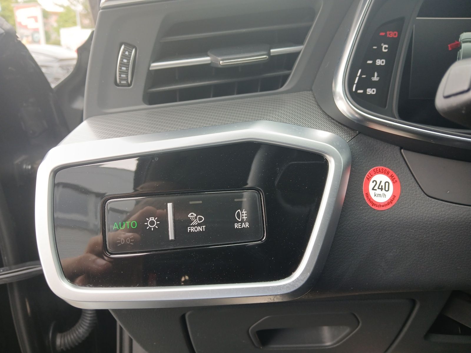 Fahrzeugabbildung Audi A6 Avant 40 TDI design quattro S-tronic LED Navi