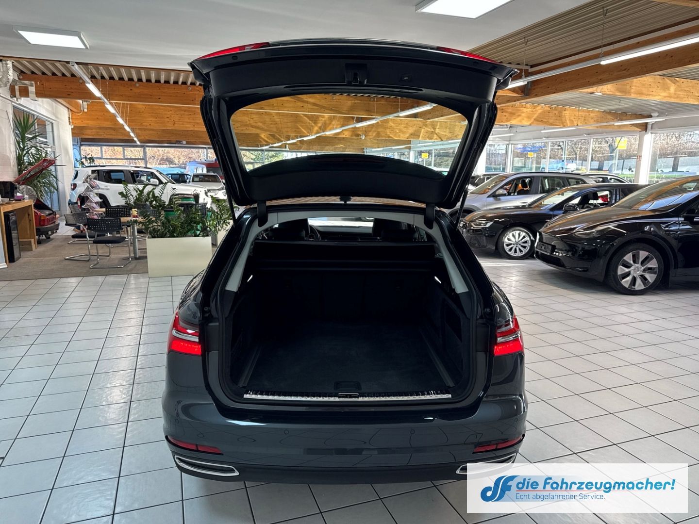 Fahrzeugabbildung Audi A6 Avant 40 TDI Navi LED ACC El. Heckklappe Mehr