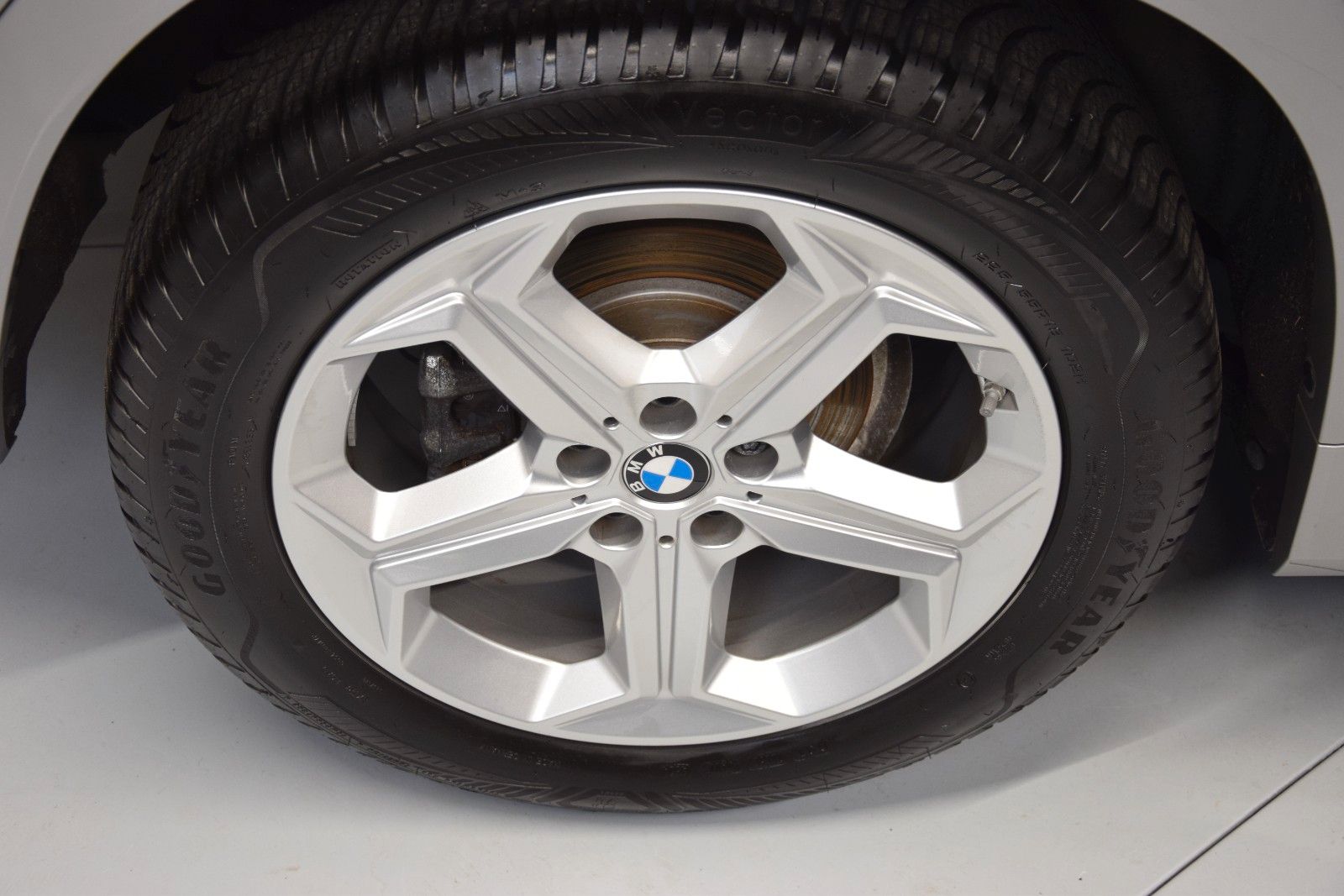 Fahrzeugabbildung BMW X1 sDrive 20 i M Sport ACC Leder H&k LED Kamera