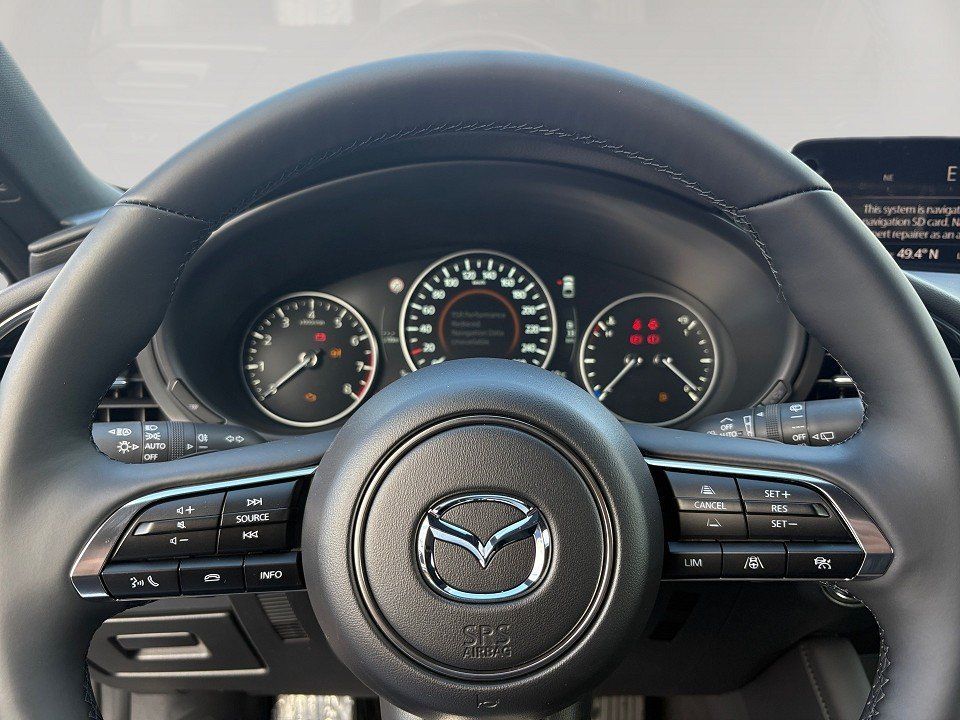 Fahrzeugabbildung Mazda 3 2.5i 140PS A/T Exclusive