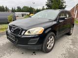Volvo XC60 2.4D AWD Momentum - Volvo aus 2010: Geländewagen