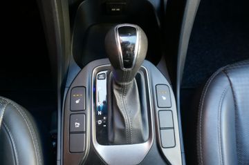 Fahrzeugabbildung Hyundai Santa Fe Style 2WD Xenon / Navi