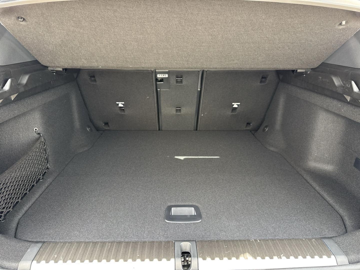 BMW iX3 40 M Sport LMR 21'' Sportpaket HUD AHK Sound