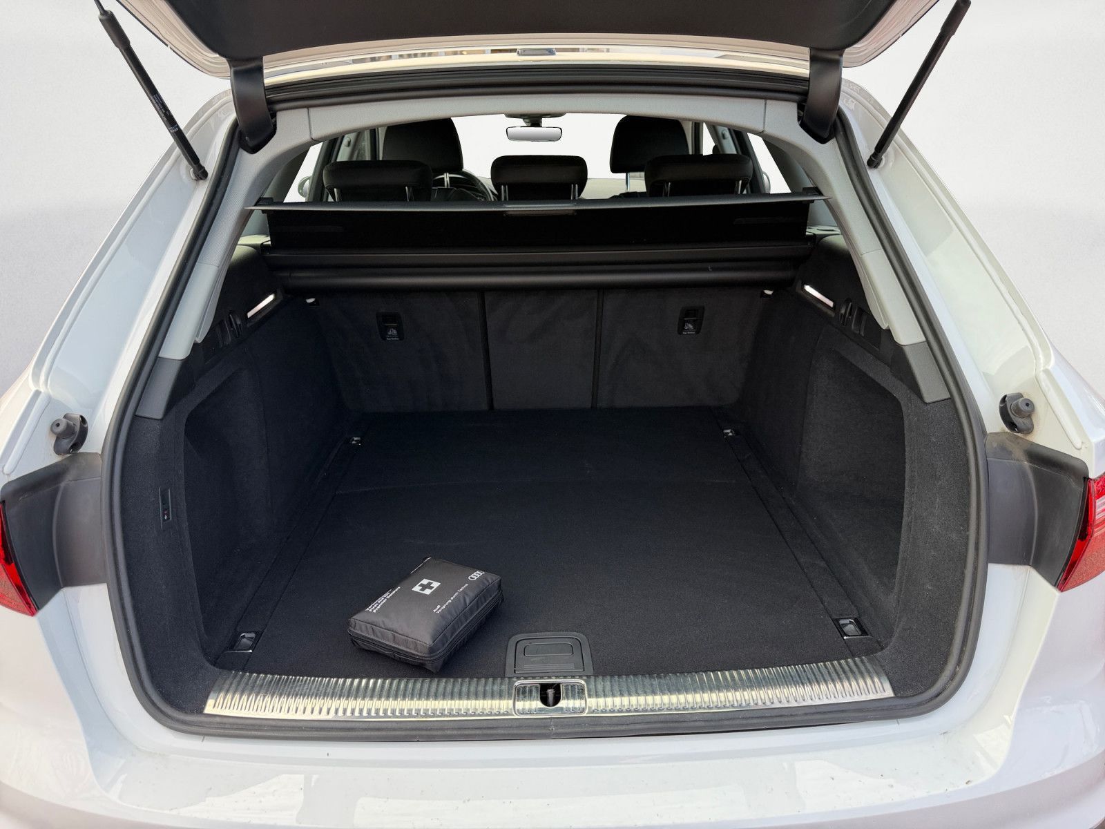 Audi A4 - Bild 13