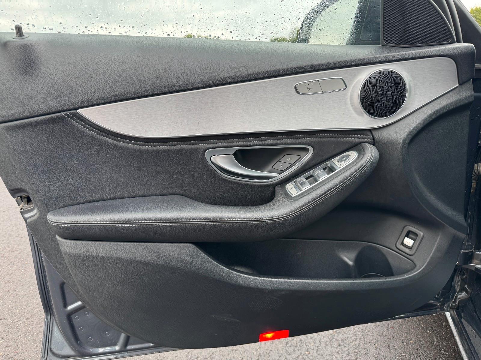 Mercedes-Benz C220 2014 — photo 26