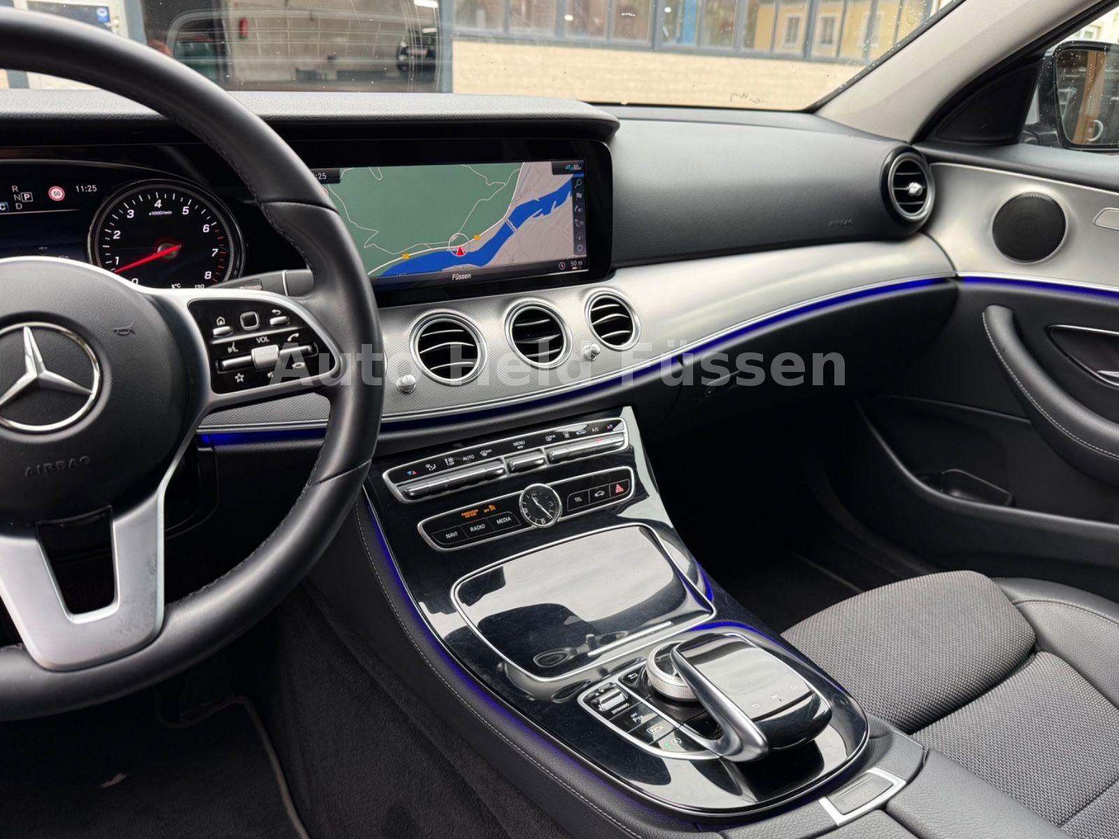 Mercedes-Benz E200 T Aut Navi 360° Distr Standhzg TTW LED