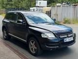 Volkswagen Touareg 7L v10 5.0TDI 2004 PL - Volkswagen Touareg aus 2004: TDI