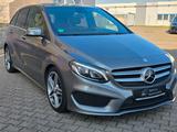 Mercedes-Benz B 200 AMG-PAKET*NAVI*XENON*KAMERA*DISTRONIC - Mercedes-Benz B 200 mit Benzin-Antrieb: Sitzheizung, Kleinbus, Automatik, Klimaanlage