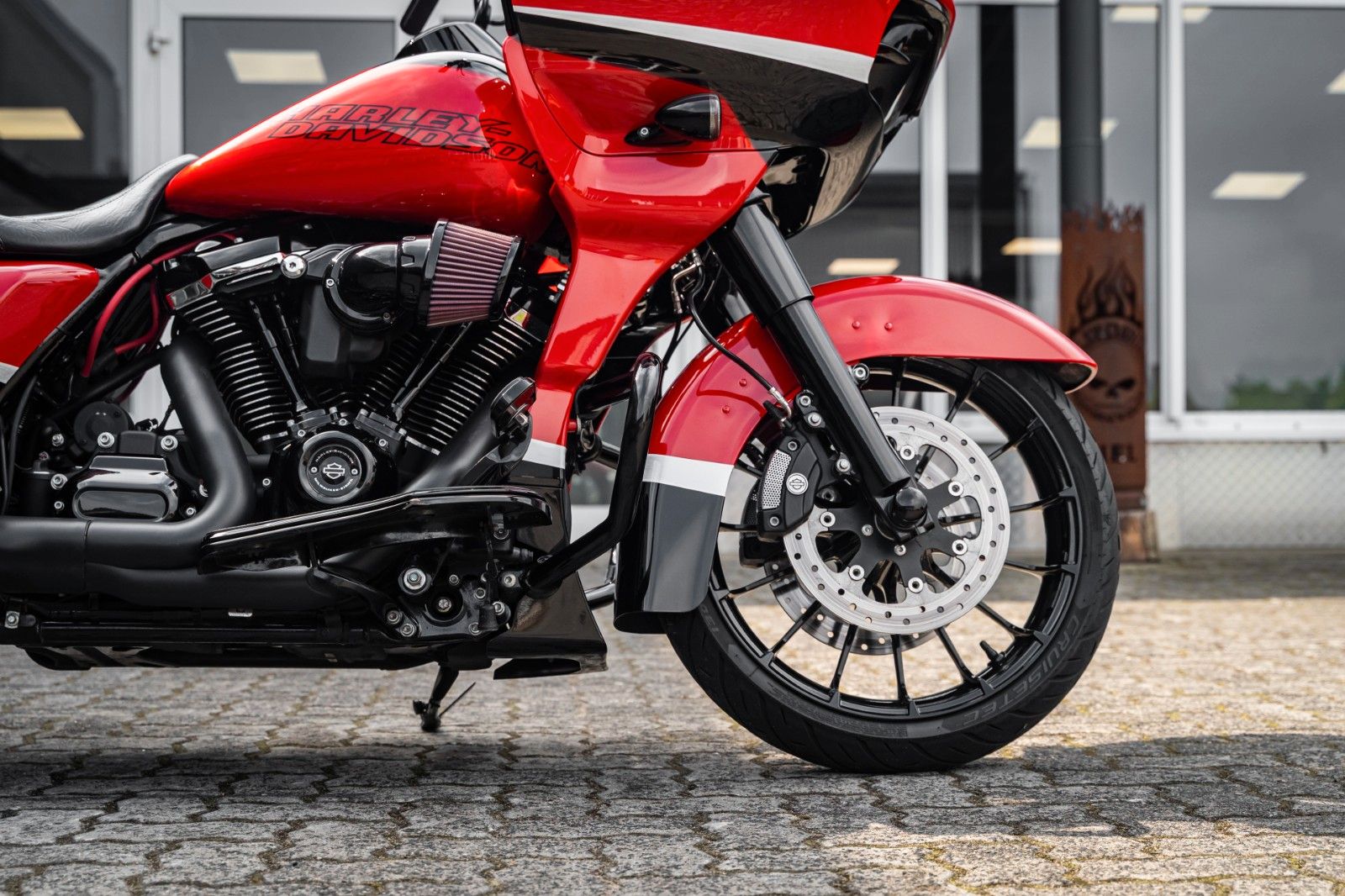 Fahrzeugabbildung Harley-Davidson FLTRXS Road Glide Special - 131cui - Mayhem Nr97