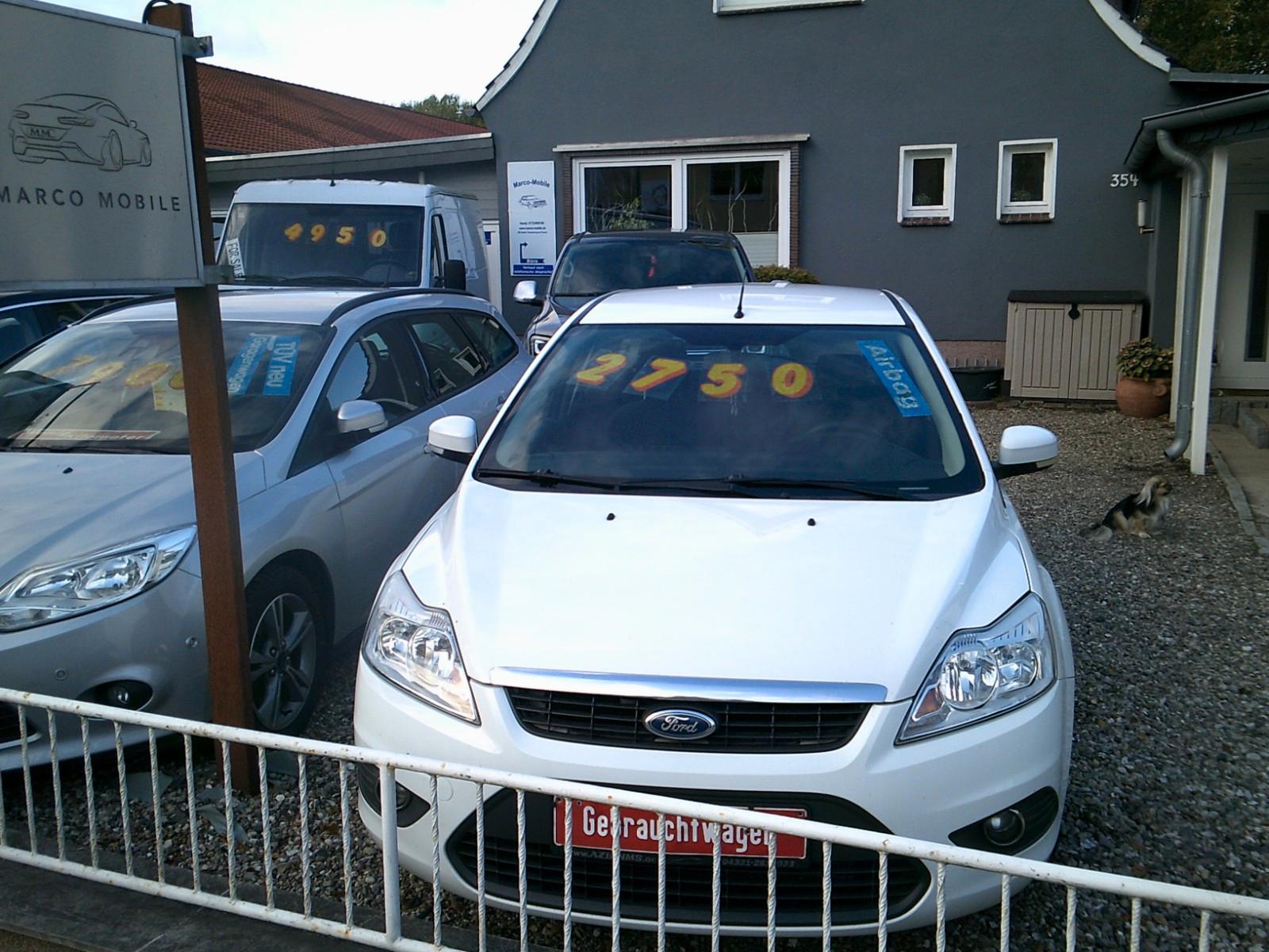 Ford Focus 2009 — interior