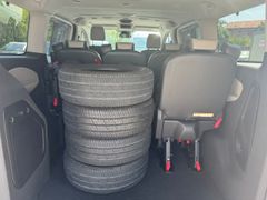 Fahrzeugabbildung Tourneo Custom L1 Titanium 2.0 TDCi 8x Sitze