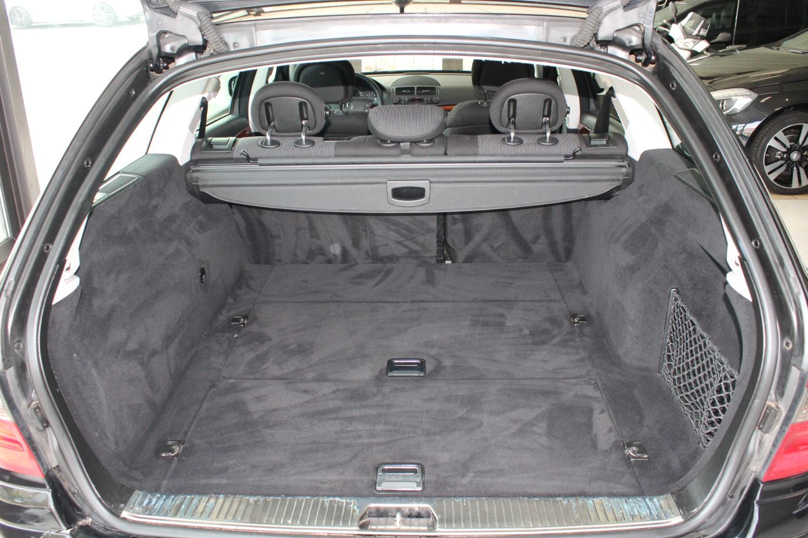 Mercedes-Benz E200 2007 — photo 18