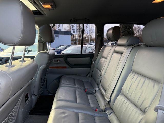 Toyota Land Cruiser  100 V8 Executive