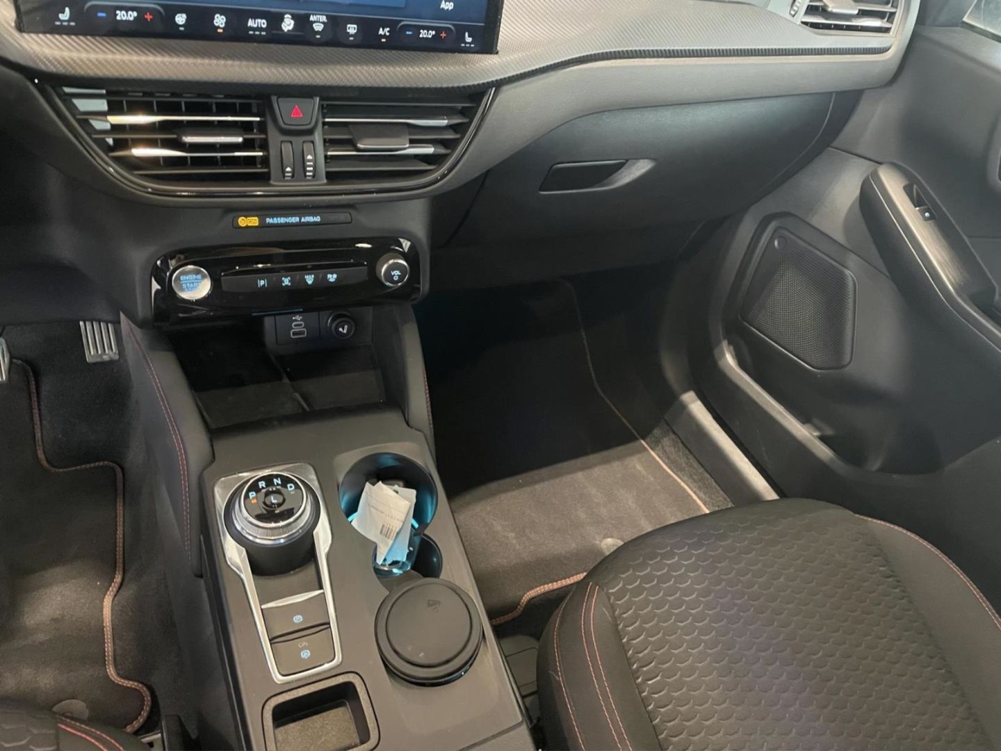 Fahrzeugabbildung Ford Kuga Hybrid ST-Line Navi Digitales Cockpit LED