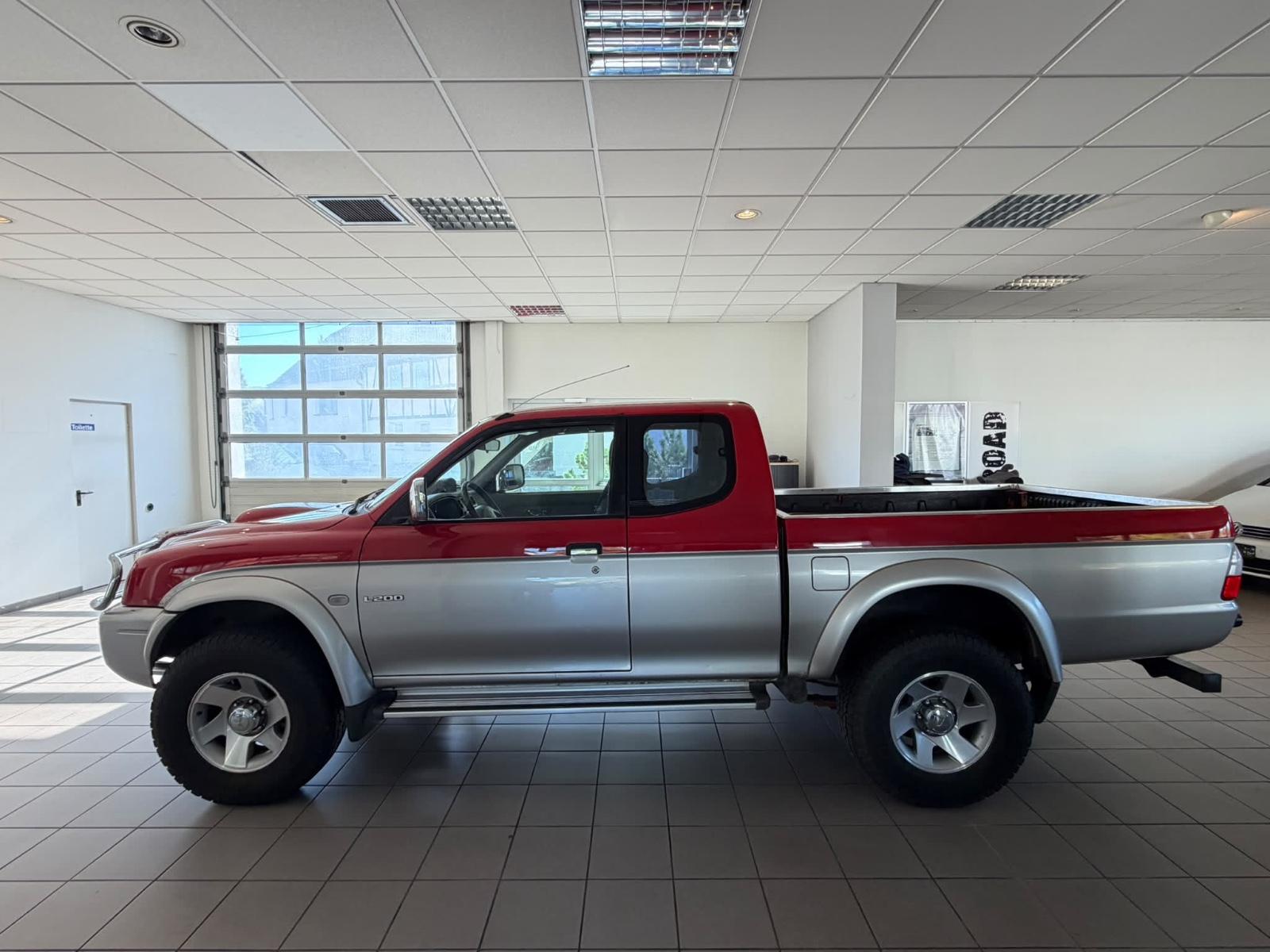 MITSUBISHI L200 - 2.5TD 116ch - 145 000KMS - CLIMATISATION - ATTELAGE