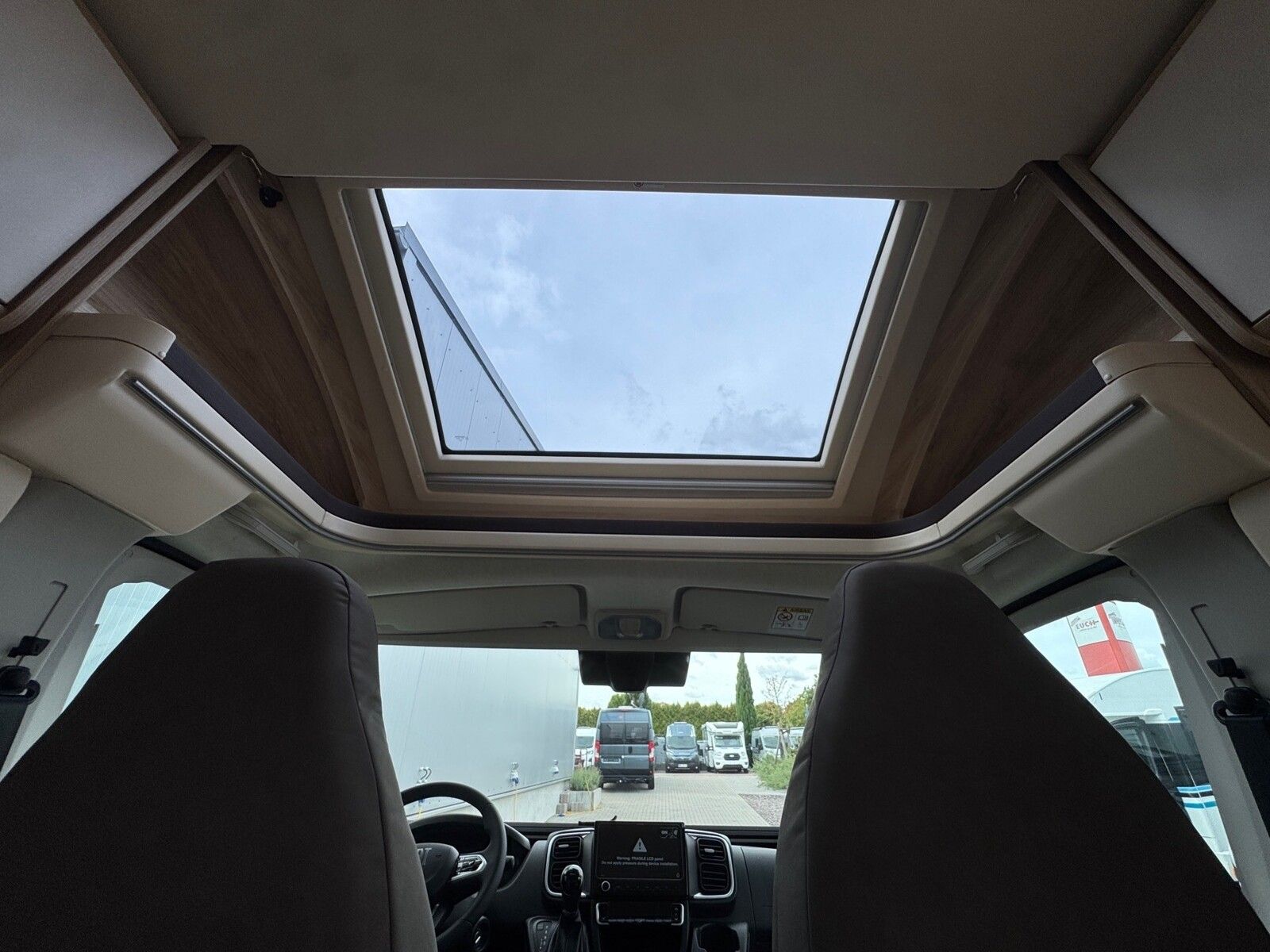 Fahrzeugabbildung Eura Mobil Profila RS PRS 720 EB RückfahrCAM, 180 PS Autom.