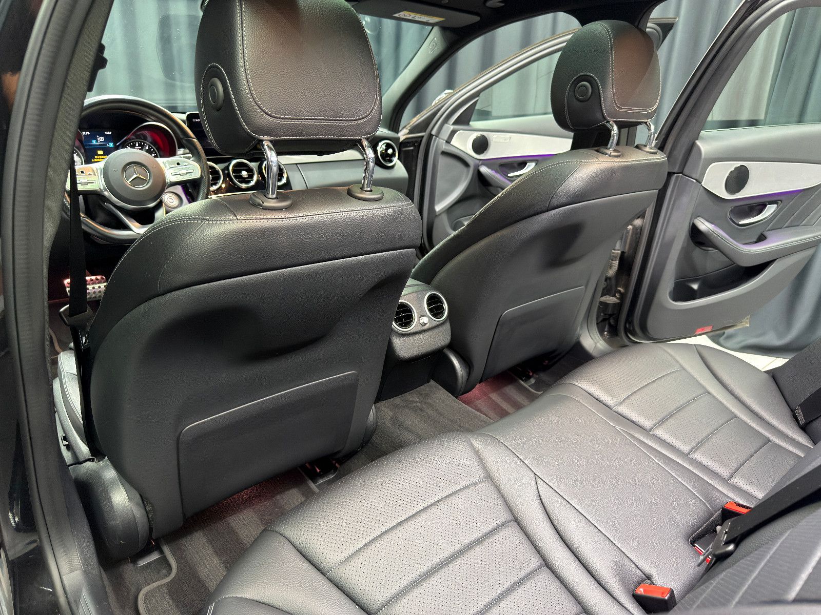 Fahrzeugabbildung Mercedes-Benz C 220d T 4Matic|AMG-LINE|PANORAMA|LED|NAVI|LEDER