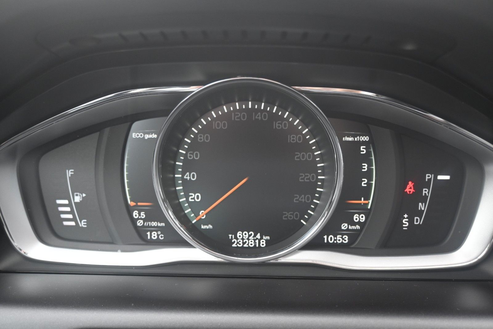 Fahrzeugabbildung Volvo XC60 D3 Autom. FWD Summum*Bi-Xenon*RFK*BLIS