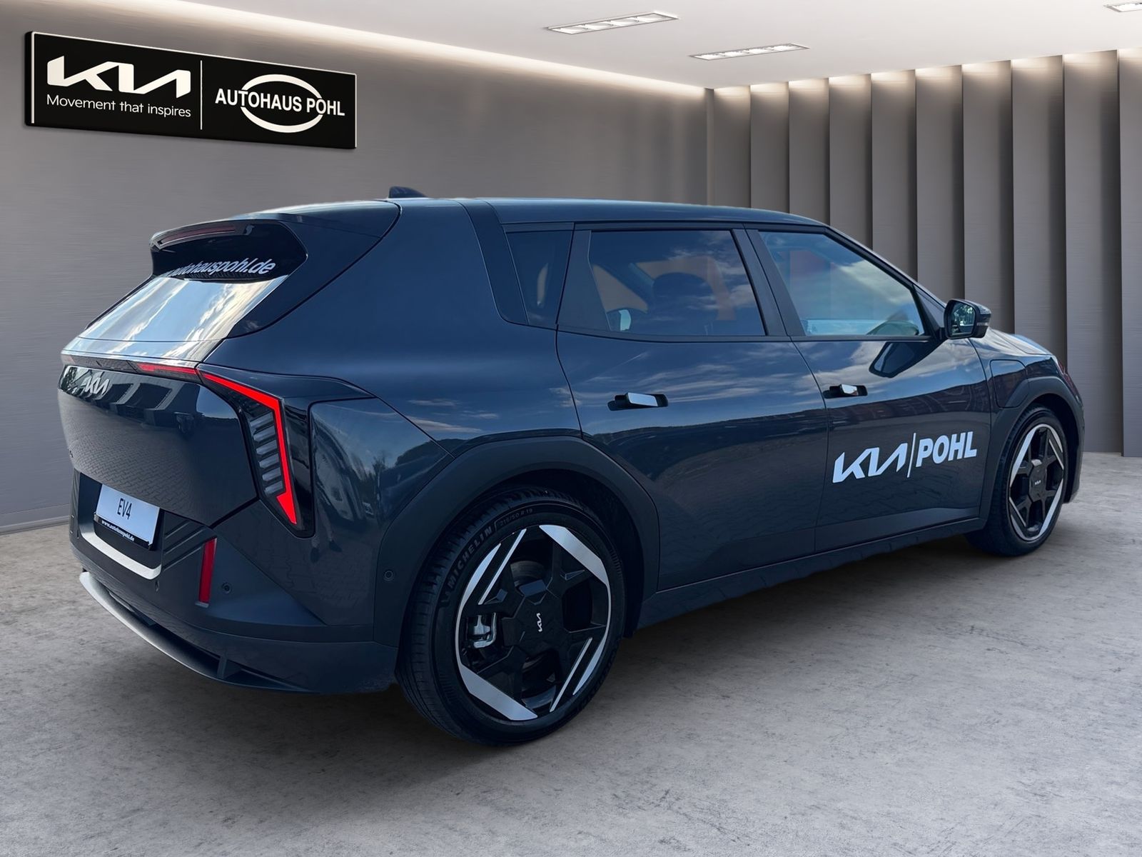 Fahrzeugabbildung Kia EV4 81 FWD EARTH UP TE WIC DWP DE SD