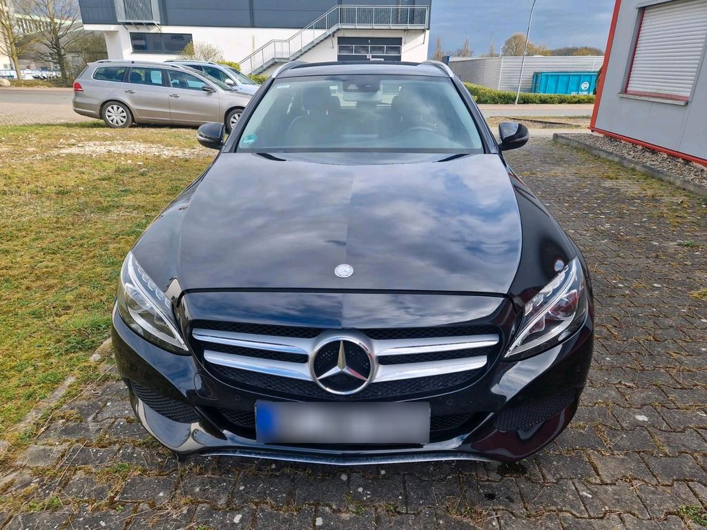 Image of Mercedes-Benz C 220