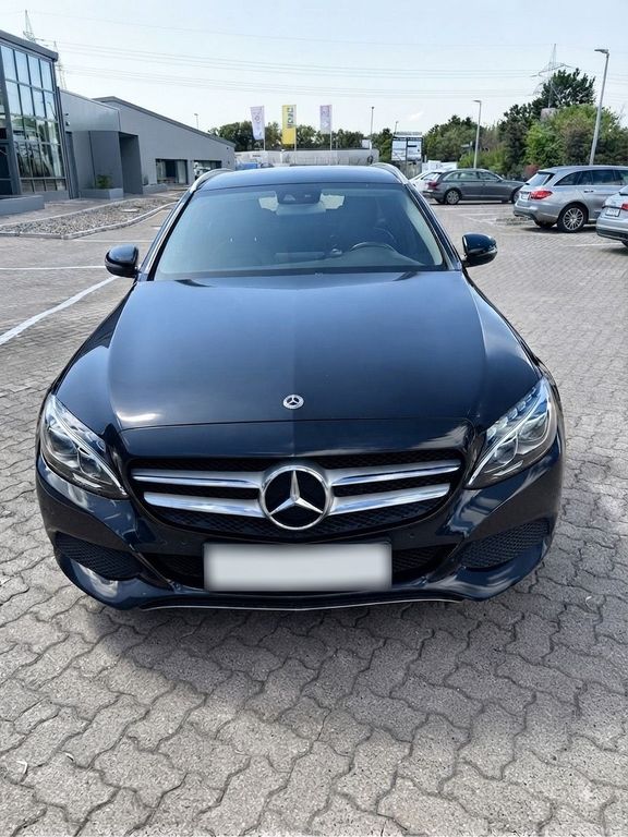 Image of Mercedes-Benz C 220