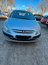 Peugeot 307 HDI 1,6 L Diesel TÜV neu 04/2028 - Peugeot 307 mit Diesel-Antrieb: Limousine