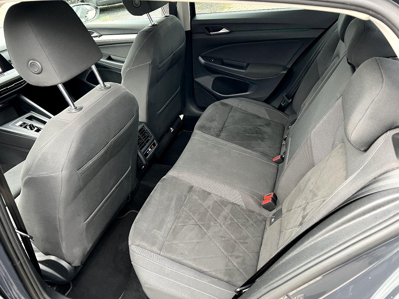 Volkswagen Golf VIII 2.0 TDI Life *LED Navi ACC Massage DAB, миниатюра 12