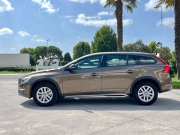 Volvo V60 Cross Country - 2