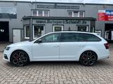 Skoda Octavia Combi RS AUTOM°KEYLESS°KAMERA°ACC°8xALU! - Skoda Octavia: Auto