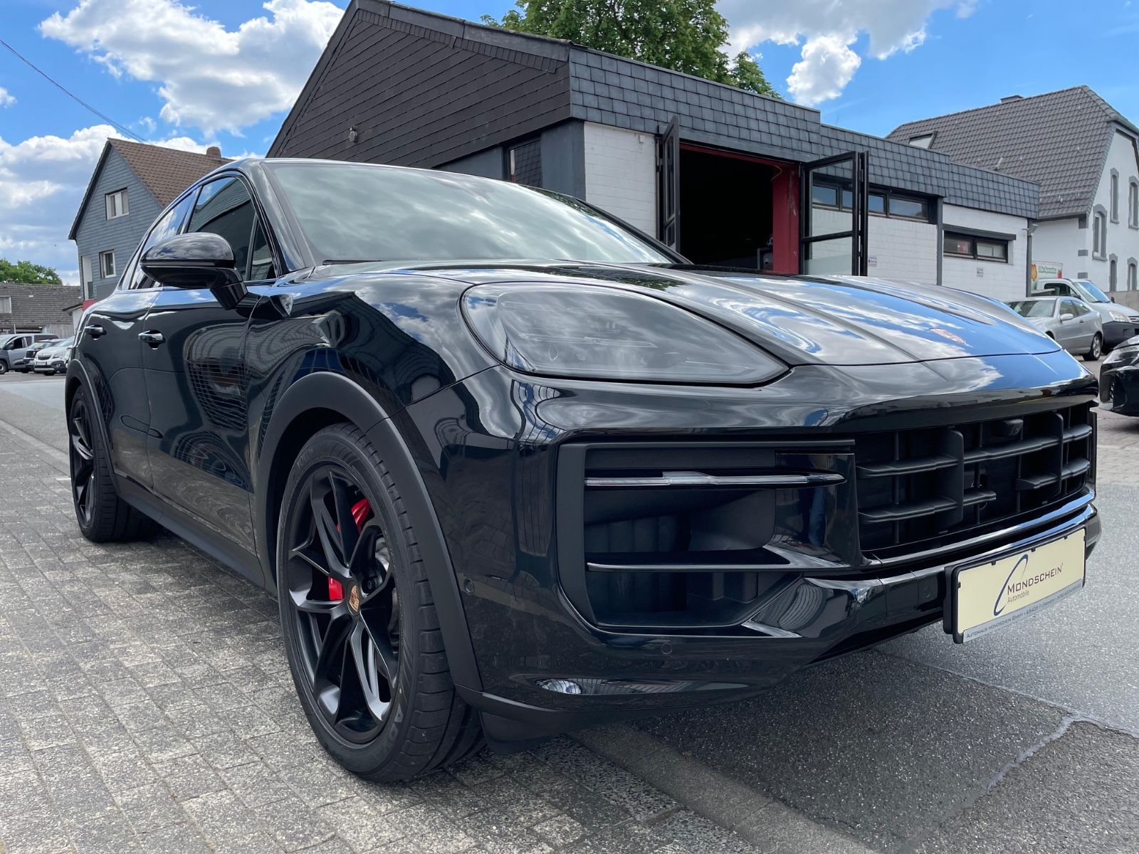 Fahrzeugabbildung Porsche Cayenne GTS Coupé Leichtbau|ACC|HUD|PASM|3.Displ