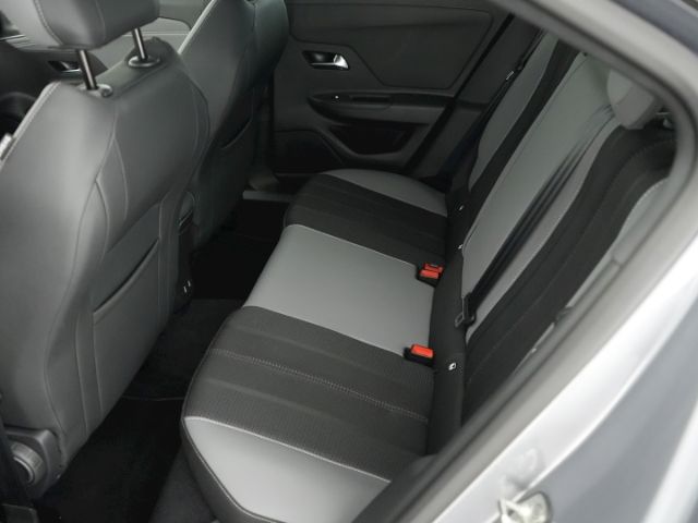 Mokka-e B ELEGANCE 50 kWh AT+LED+SITZ-/LENKRADHE