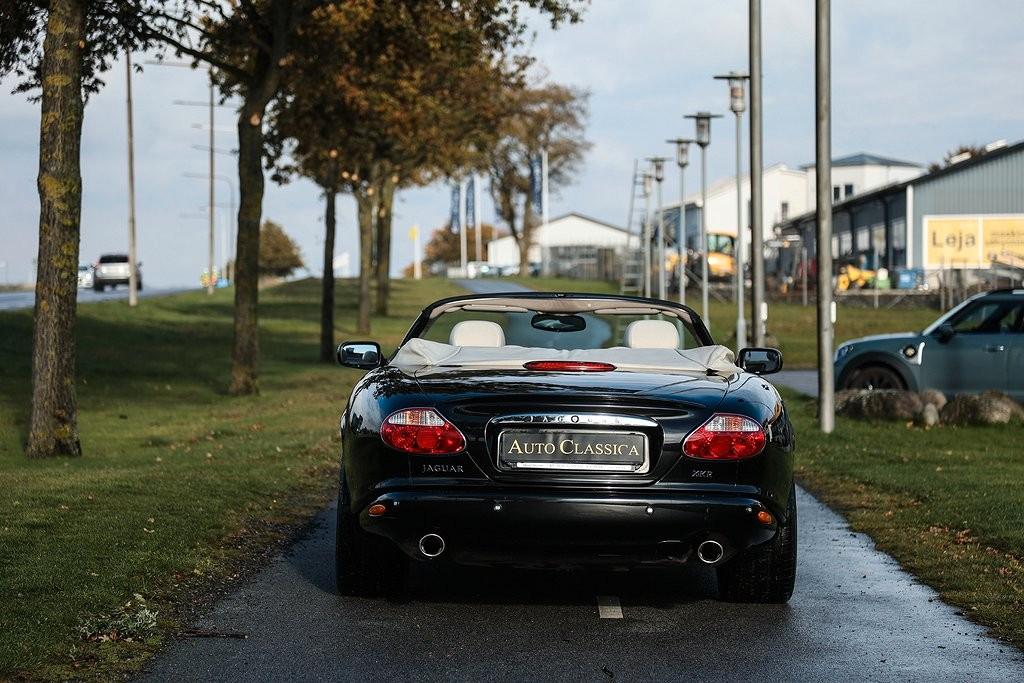 Jaguar XKR