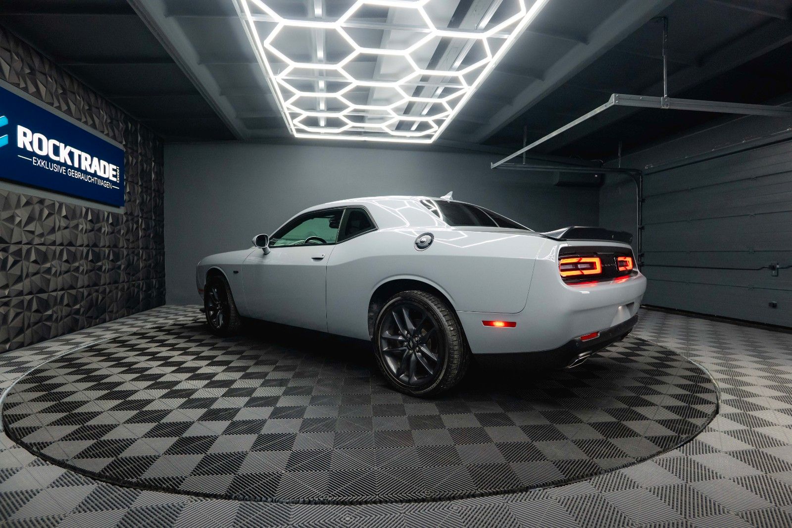 Fahrzeugabbildung Dodge Challenger 3.6 V6 4x4 GT SRT Styling *LED*19%*