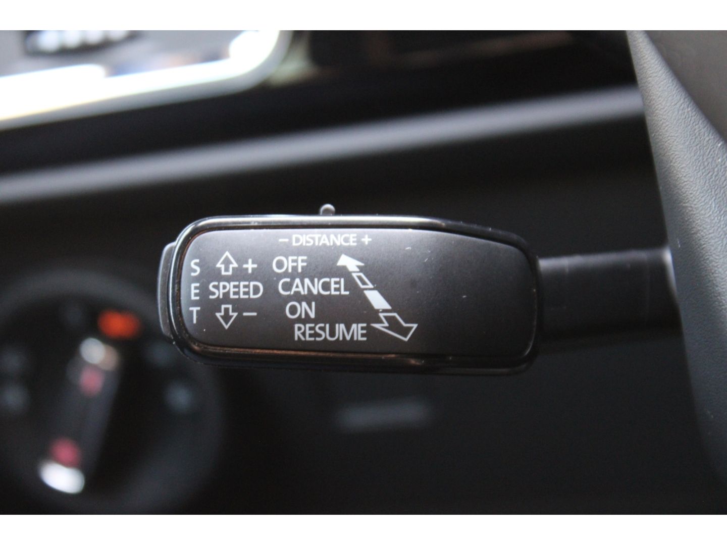 Fahrzeugabbildung SEAT Ateca 4Drive FR ACC LED Pano RFK Full Link AHK W