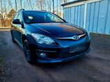 Hyundai hyundai i 30 - Hyundai i30 aus 2010 mit Diesel-Antrieb