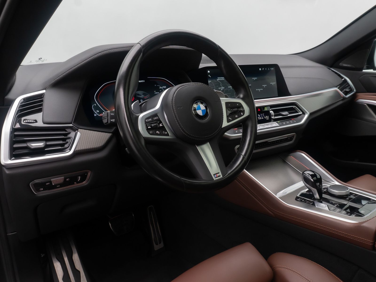 Fahrzeugabbildung BMW X6 M50i 360&deg;Laser DAB H/K Panoram Individual 22"
