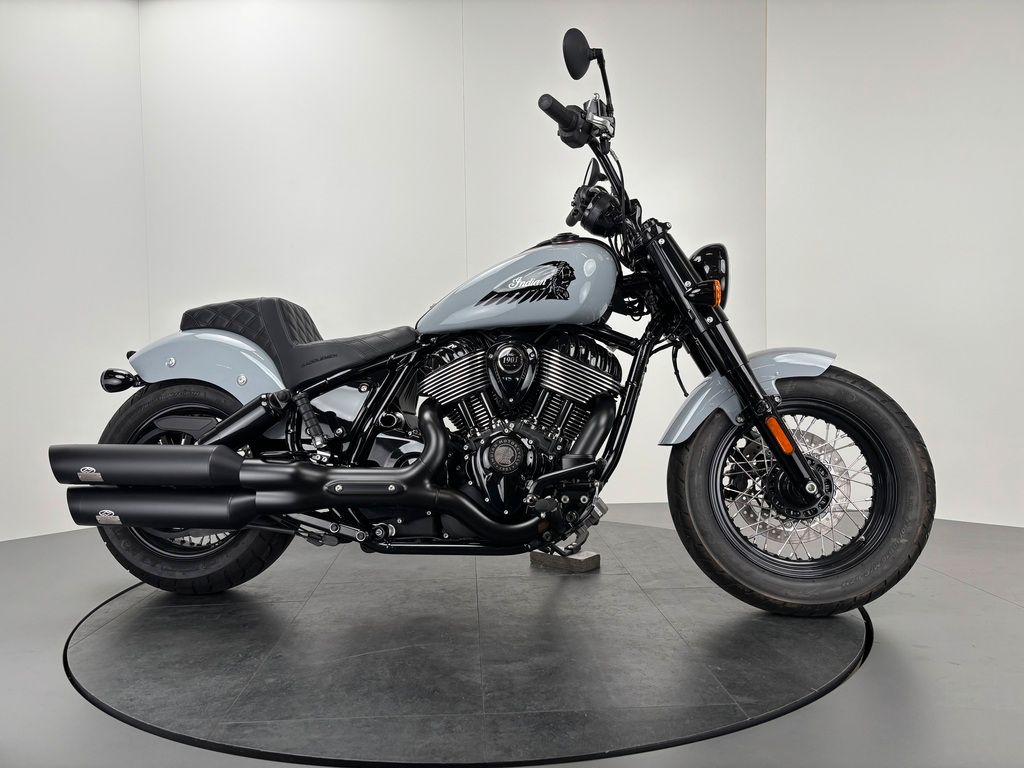 Fahrzeugabbildung Indian CHIEF BOBBER DARK HORSE *JEKILL & HYDE*