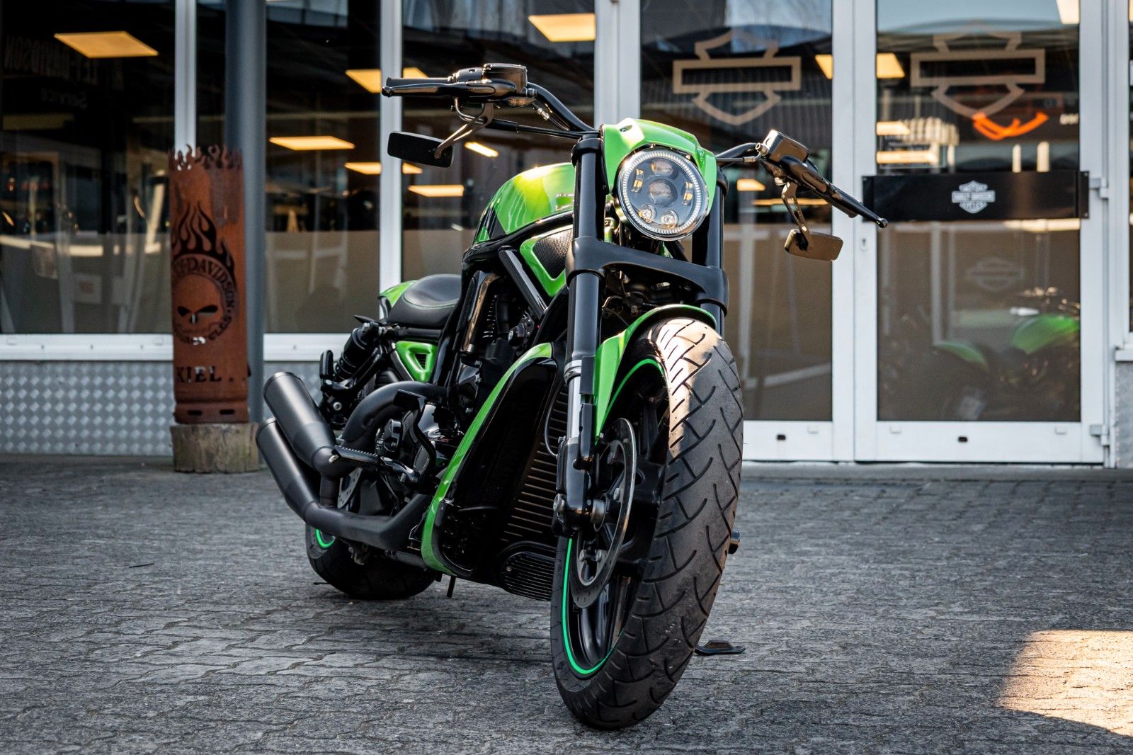Fahrzeugabbildung Harley-Davidson NIGHT ROD SPECIAL VRSCDX - 69-CUSTOMS