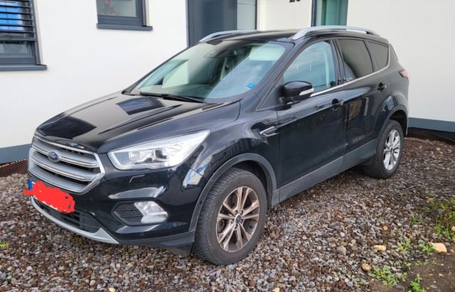 Ford Kuga 2,0 TDCi 4x4 110kW Titanium PowerShift ...