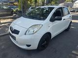 Toyota Yaris 1,0-l-VVT-i Cool