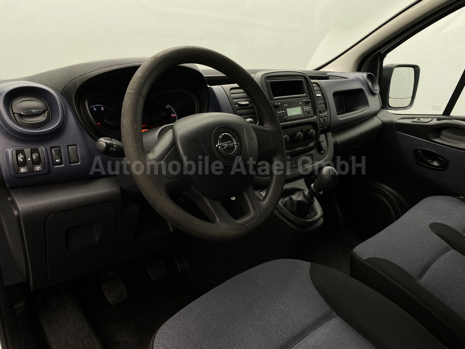 Fahrzeugabbildung Opel Vivaro Kasten L1H1 2,9t 8075