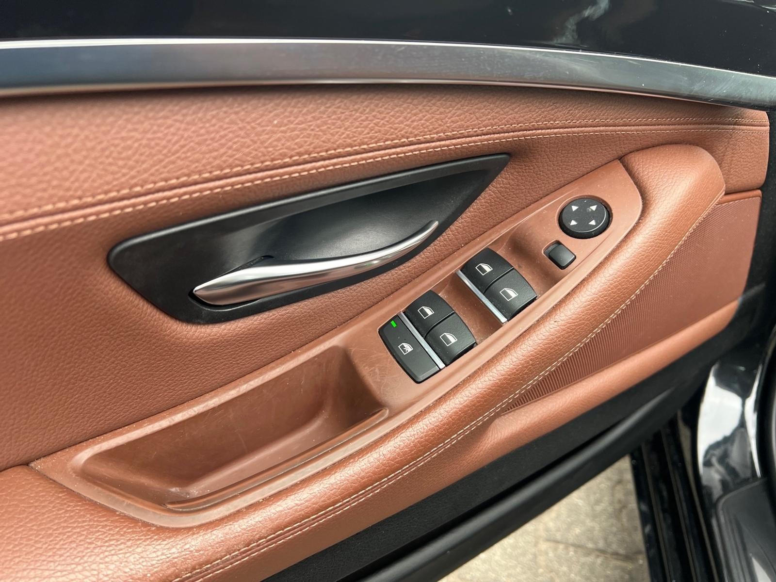 BMW 520d 140KW (190PS)*NAVI*AUTOMATIK*AHK*LEDER*PDC*