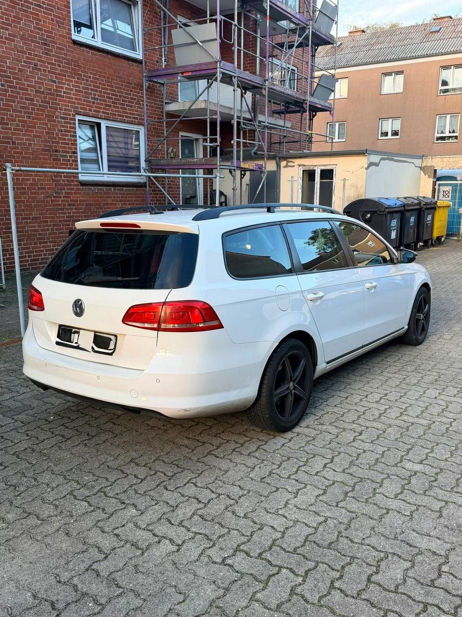 Volkswagen Passat 2011 — photo 5