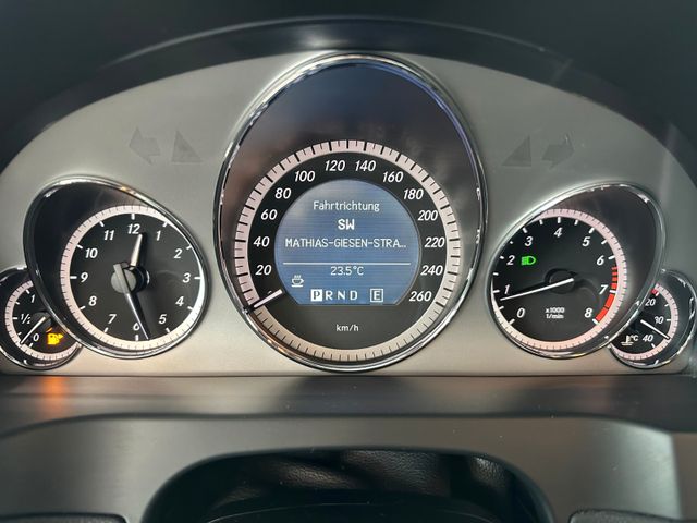 MERCEDES-BENZ E 250 E -Klasse Cabrio  CGI BlueEfficiency
