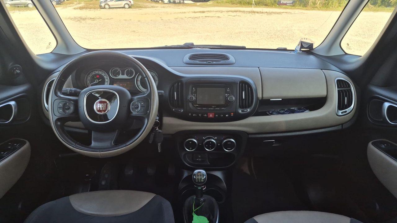 Fiat 500L 2012 — photo 9