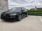 Audi S3  S tronic quattro Sportback 310PS all black - Audi S3: Sportback Tronic