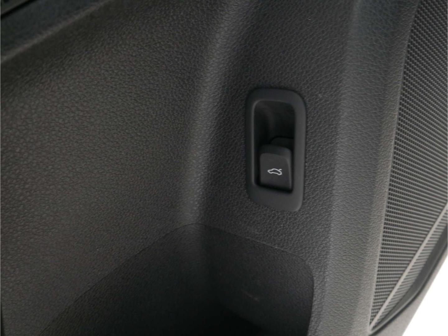 Audi Q2 30 TDI Advanced, миниатюра 18