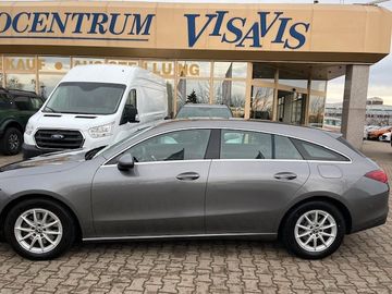 Mercedes CLA 200 Shooting Brake - 2