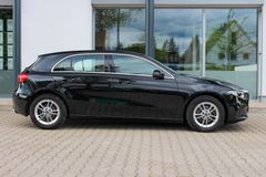 MERCEDES-BENZ A 200 / BUSINESS PAKET / NAVIGATION